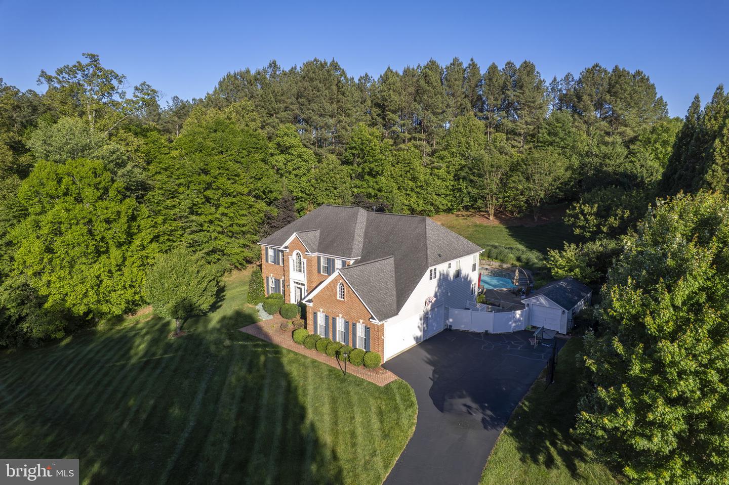 Manassas, Virginia, 20112, United States, 6 Bedrooms Bedrooms, ,5 BathroomsBathrooms,Residential,Active,2052030