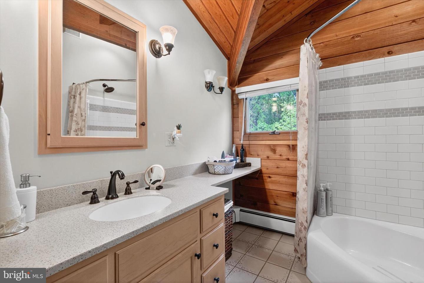 Harrisburg, Pennsylvania, 17112, United States, 3 Bedrooms Bedrooms, ,4 BathroomsBathrooms,Residential,Active,2045613