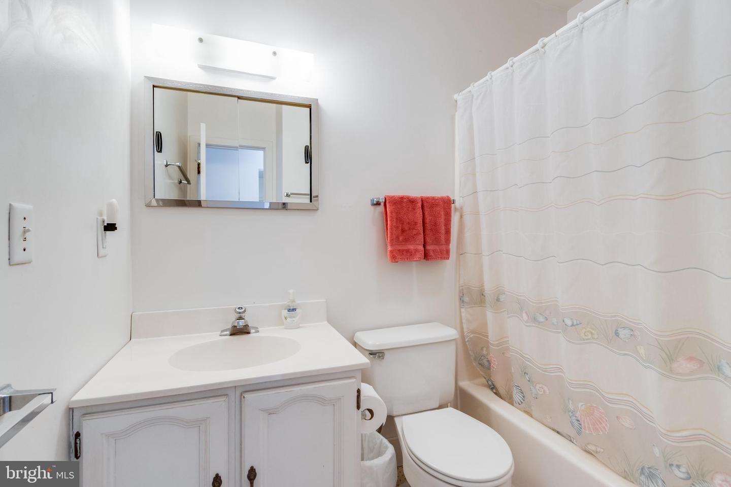 Rehoboth Beach, Delaware, 19971, United States, 4 Bedrooms Bedrooms, ,2 BathroomsBathrooms,Residential,Active,1968426