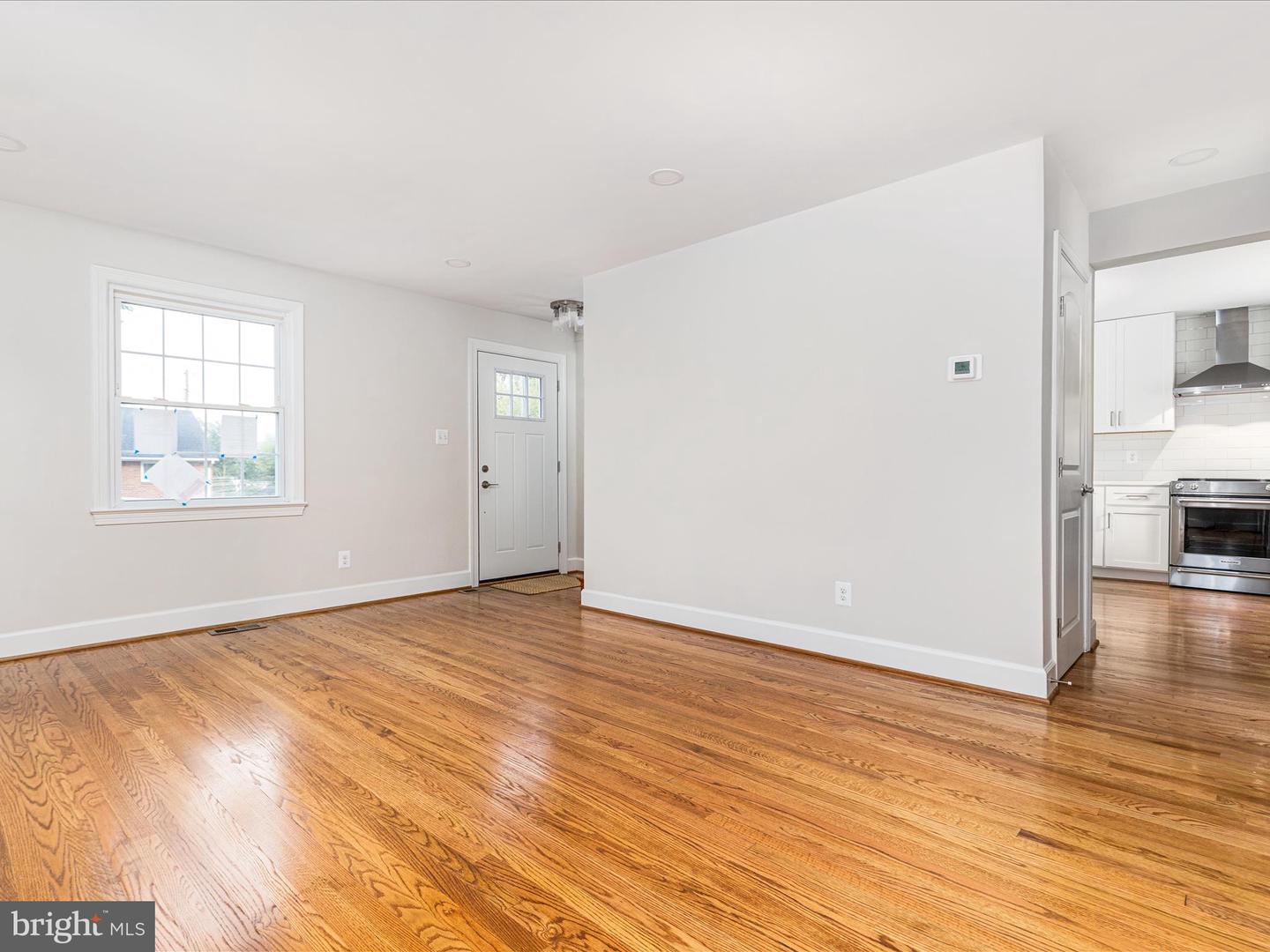 Arlington, Virginia, 22205, United States, 4 Bedrooms Bedrooms, ,4 BathroomsBathrooms,Residential,Active,1936390