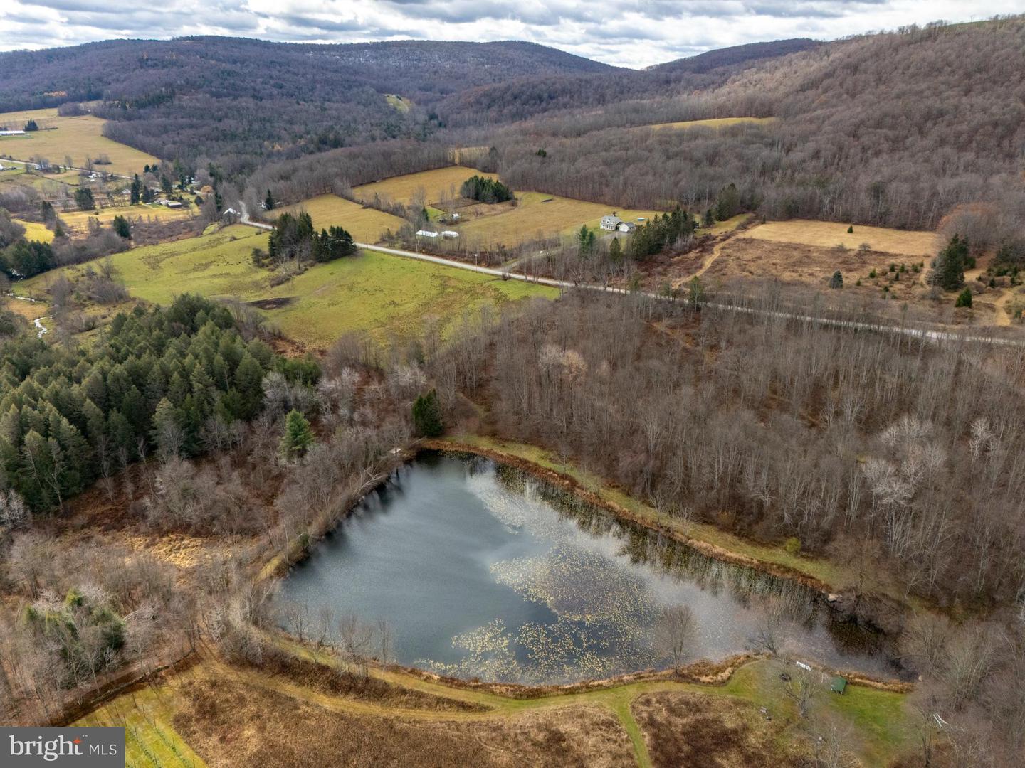 Waymart, Pennsylvania, 18472, United States, 4 Bedrooms Bedrooms, ,2 BathroomsBathrooms,Residential,Active,2007156