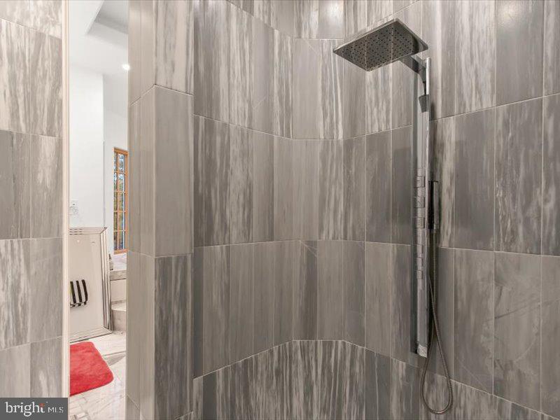 Potomac, Maryland, 20854, United States, 6 Bedrooms Bedrooms, ,7 BathroomsBathrooms,Residential,Active,1927645