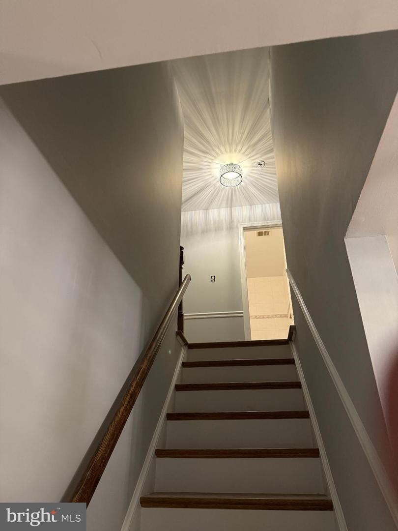 Herndon, Virginia, 20171, United States, 5 Bedrooms Bedrooms, ,3 BathroomsBathrooms,Residential,Active,1961930