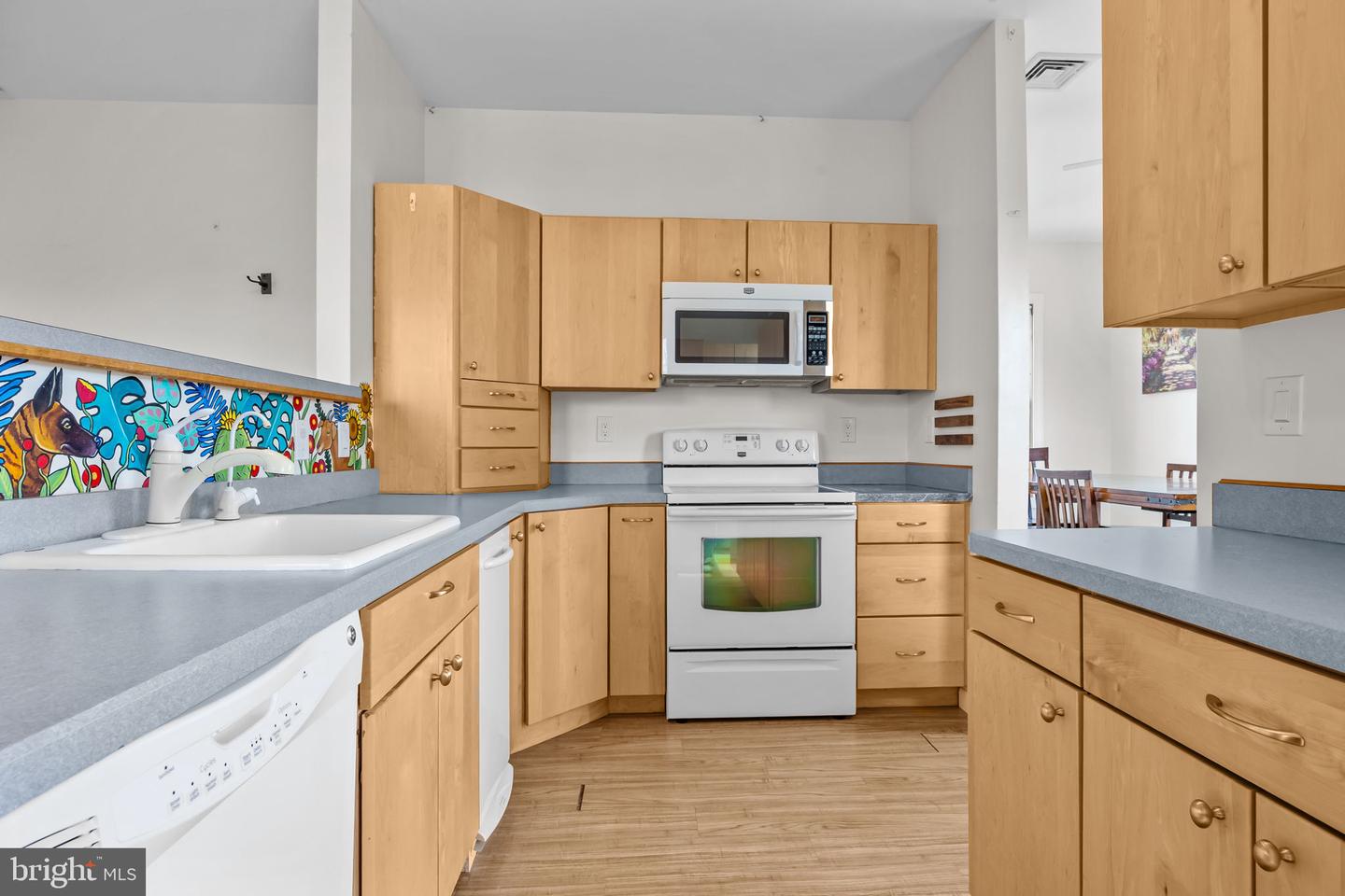 Lambertville, New Jersey, 08530, United States, 6 Bedrooms Bedrooms, ,5 BathroomsBathrooms,Residential,Active,1843838