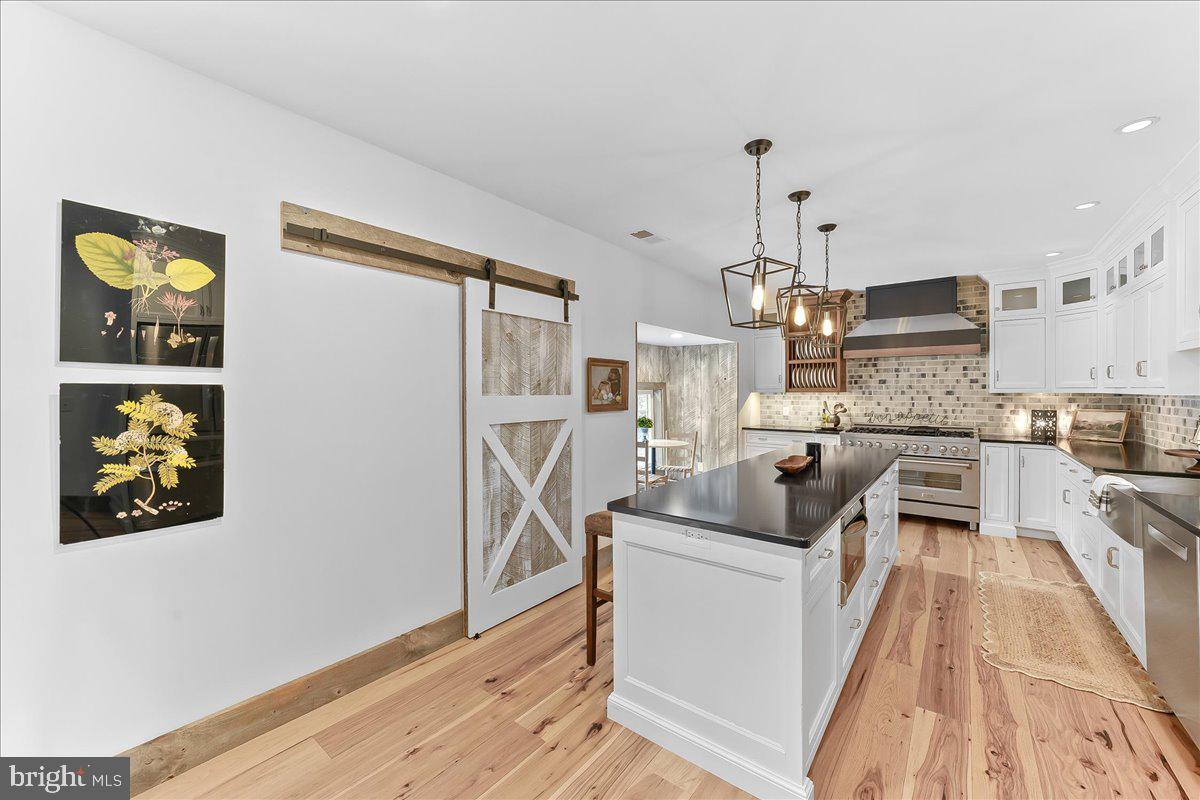 Wilmington, Delaware, 19807, United States, 5 Bedrooms Bedrooms, ,6 BathroomsBathrooms,Residential,Active,1988434