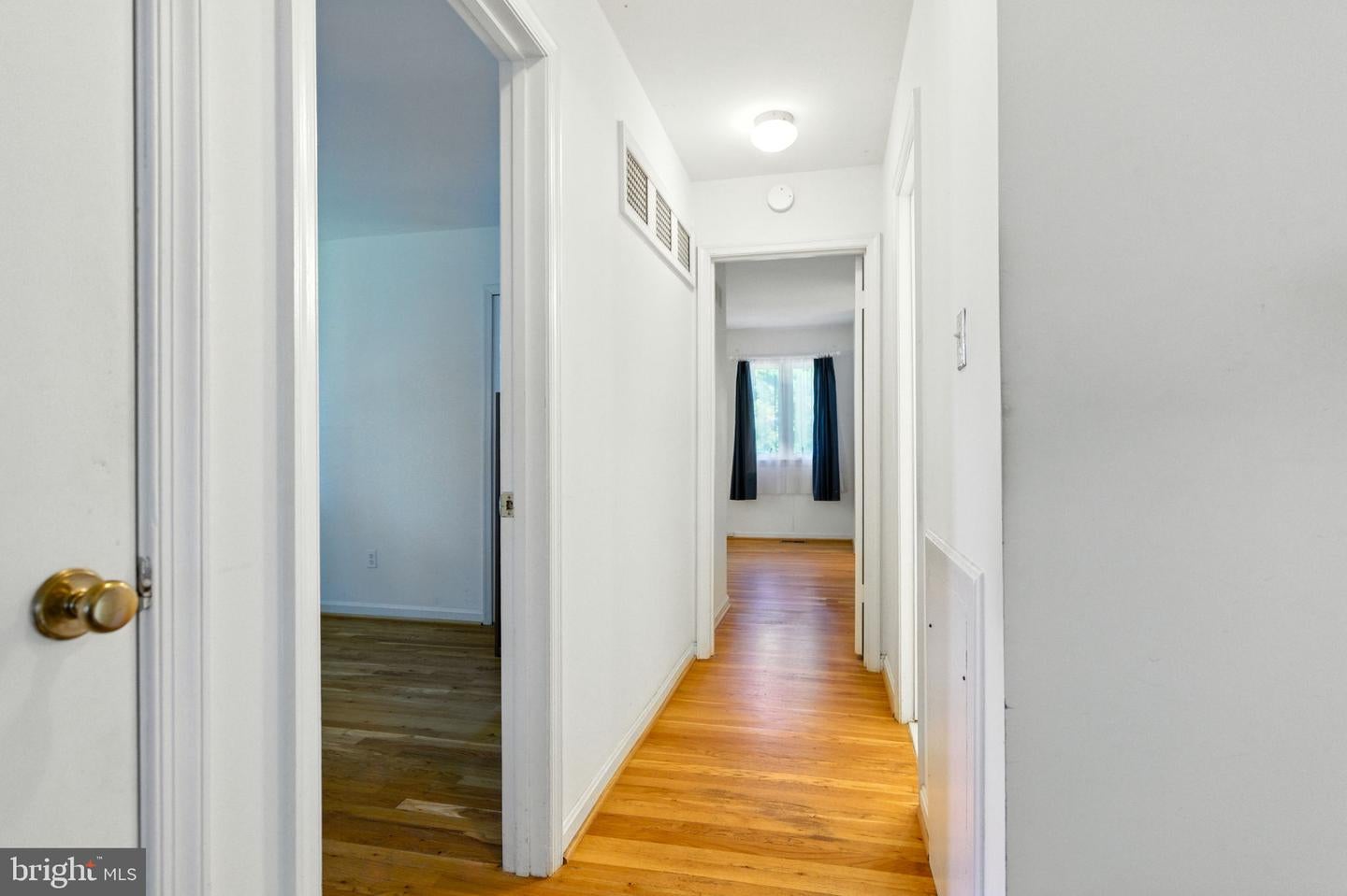 Mclean, Virginia, 22101, United States, 5 Bedrooms Bedrooms, ,3 BathroomsBathrooms,Residential,Active,1929396