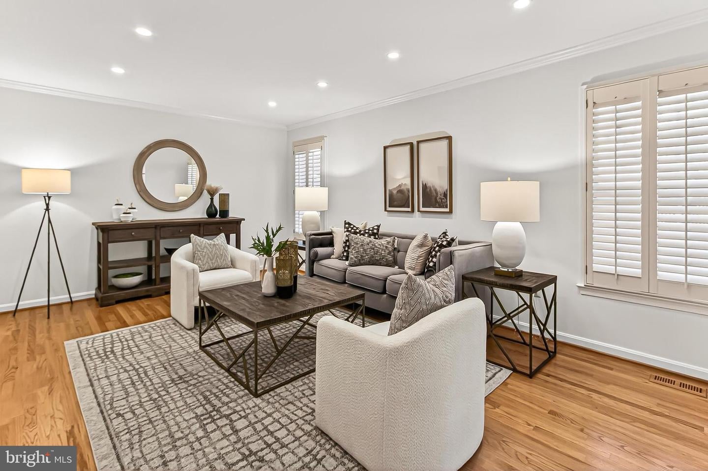 Falls Church, Virginia, 22042, United States, 4 Bedrooms Bedrooms, ,5 BathroomsBathrooms,Residential,Active,1988475