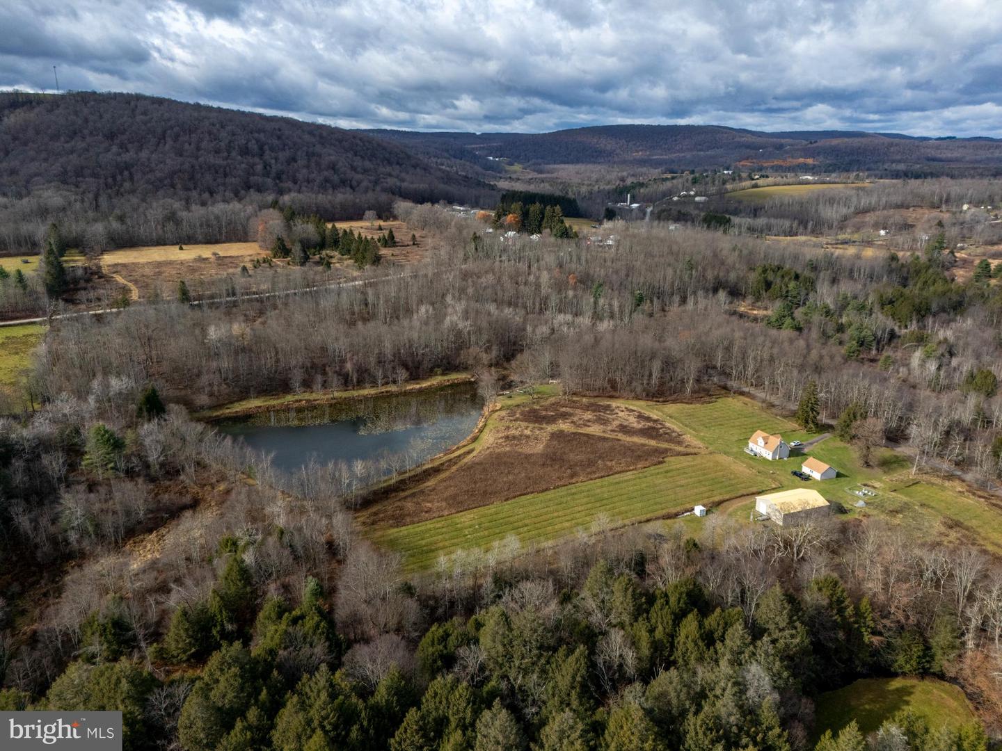 Waymart, Pennsylvania, 18472, United States, 4 Bedrooms Bedrooms, ,2 BathroomsBathrooms,Residential,Active,2007156