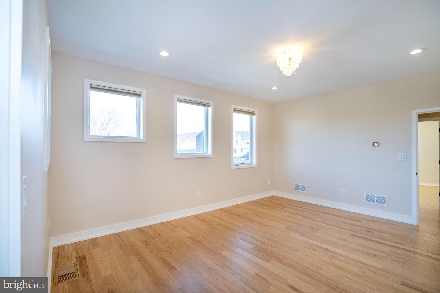 State College, Pennsylvania, 16801, United States, 4 Bedrooms Bedrooms, ,4 BathroomsBathrooms,Residential,Active,2012913