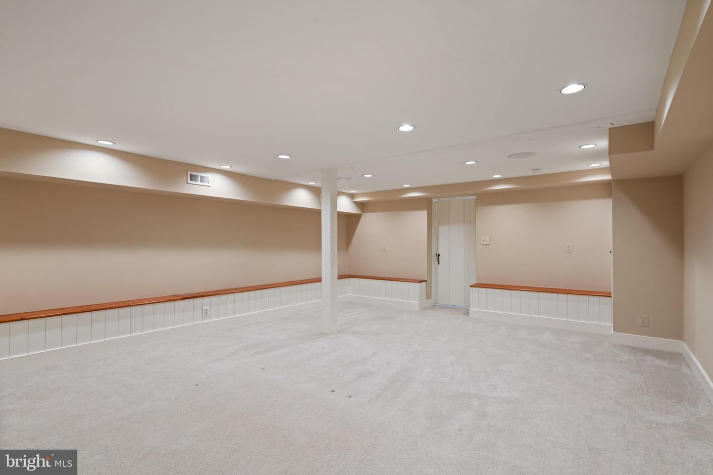 Leesburg, Virginia, 20175, United States, 4 Bedrooms Bedrooms, ,5 BathroomsBathrooms,Residential,Active,2011862