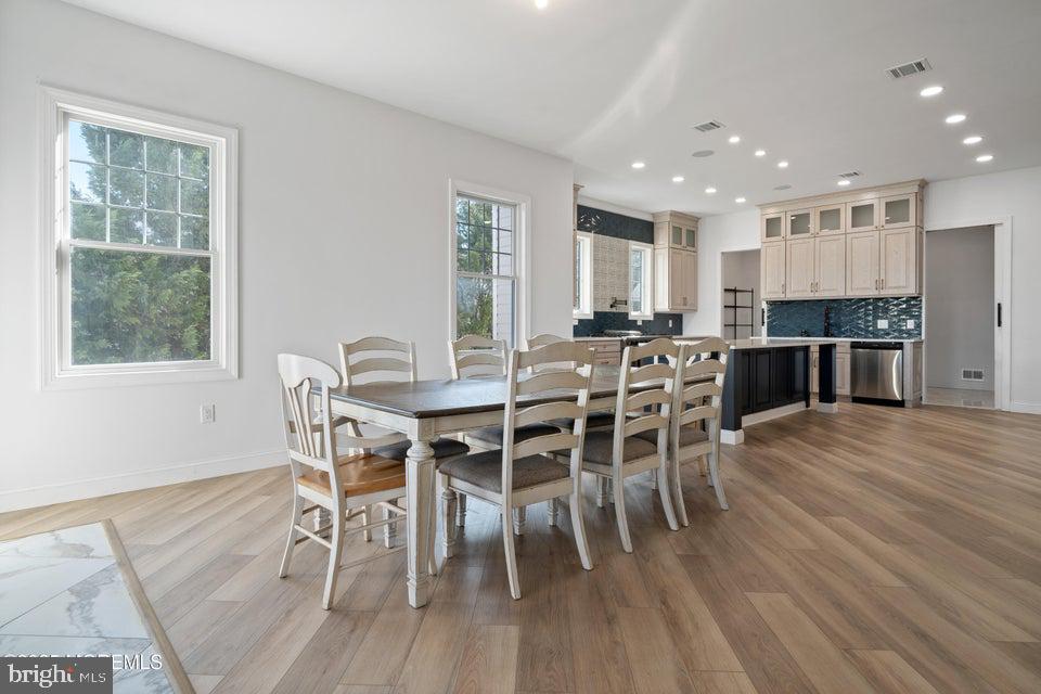 Waretown, New Jersey, 08758, United States, 4 Bedrooms Bedrooms, ,3 BathroomsBathrooms,Residential,Active,1904173
