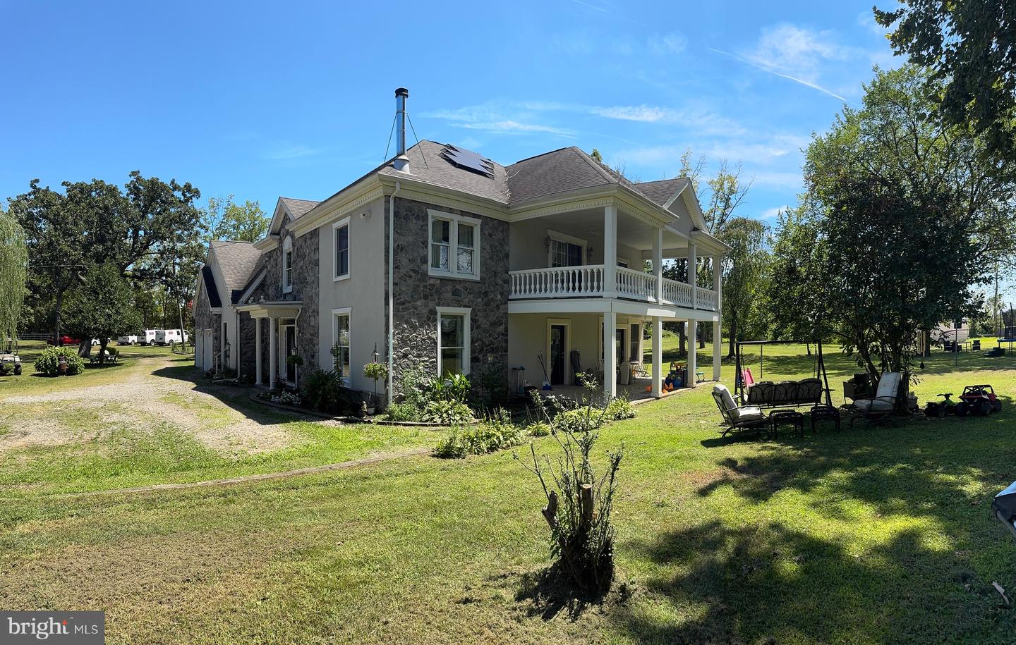 Delanco, New Jersey, 08075, United States, 5 Bedrooms Bedrooms, ,3 BathroomsBathrooms,Residential,Active,1914605