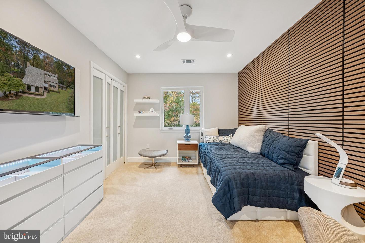 Oakton, Virginia, 22124, United States, 4 Bedrooms Bedrooms, ,4 BathroomsBathrooms,Residential,Active,1971783