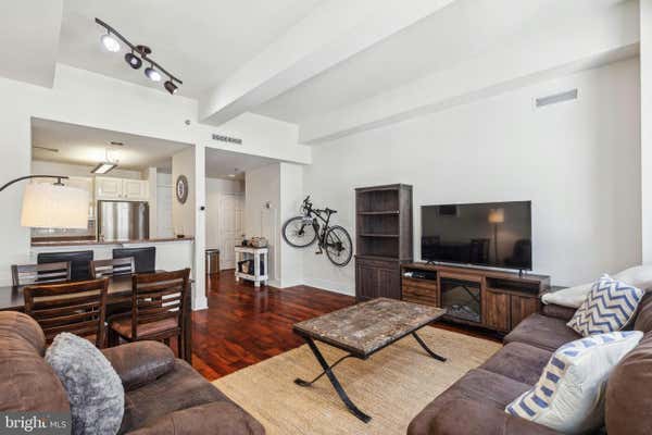 1500 CHESTNUT ST APT 13G, PHILADELPHIA, PA 19102 - Image 1