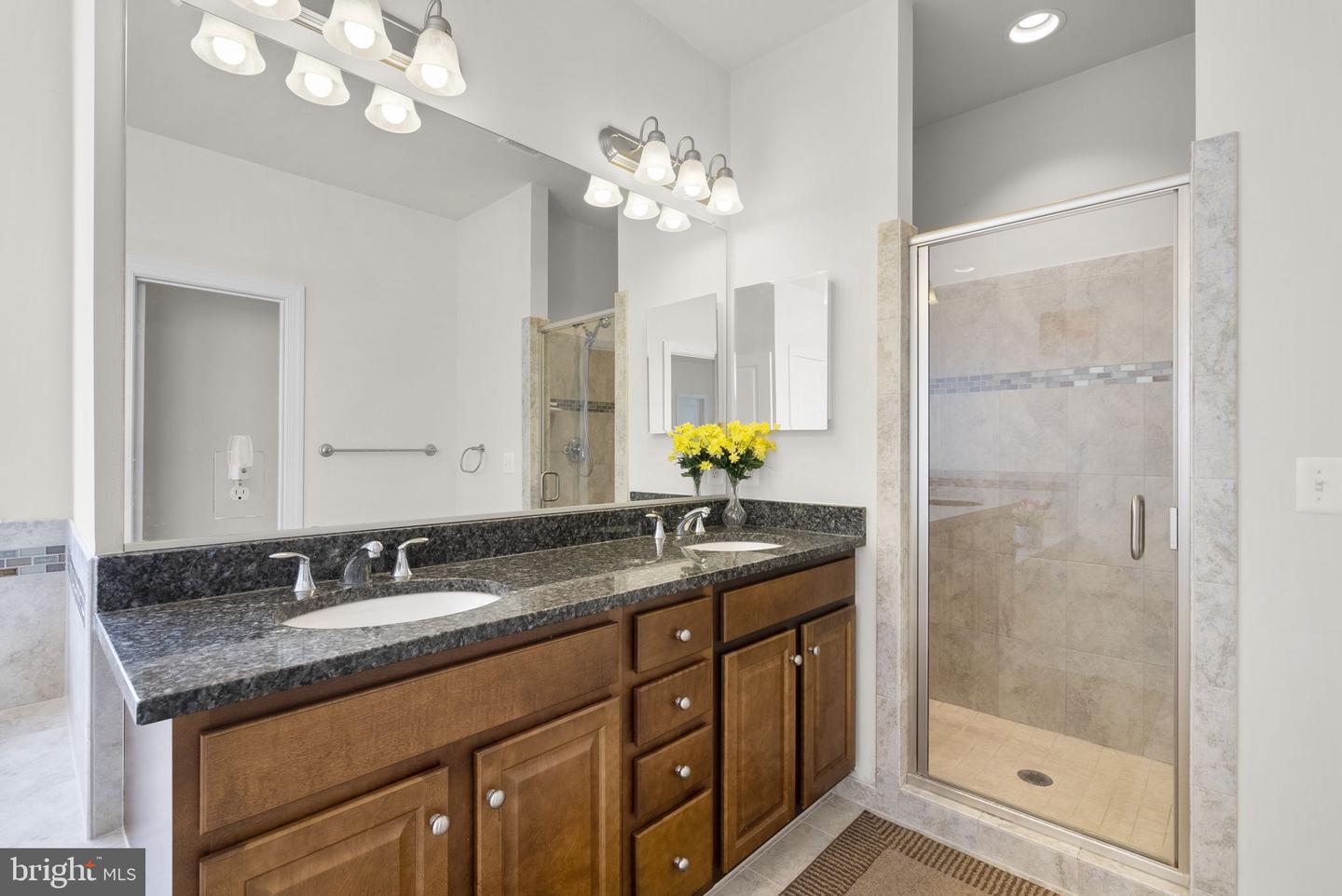 Clarksburg, Maryland, 20871, United States, 4 Bedrooms Bedrooms, ,4 BathroomsBathrooms,Residential,Active,2037095