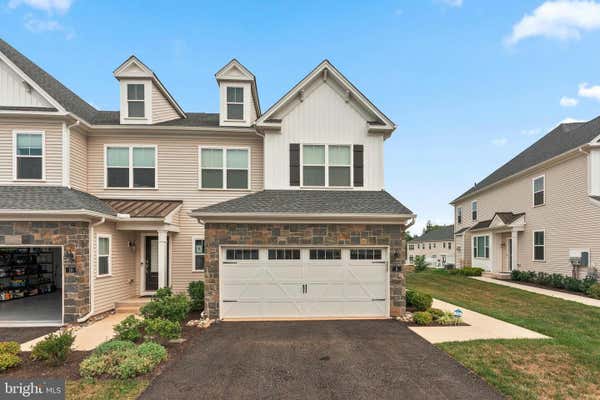 8 PARRY WAY, WARMINSTER, PA 18974 - Image 1