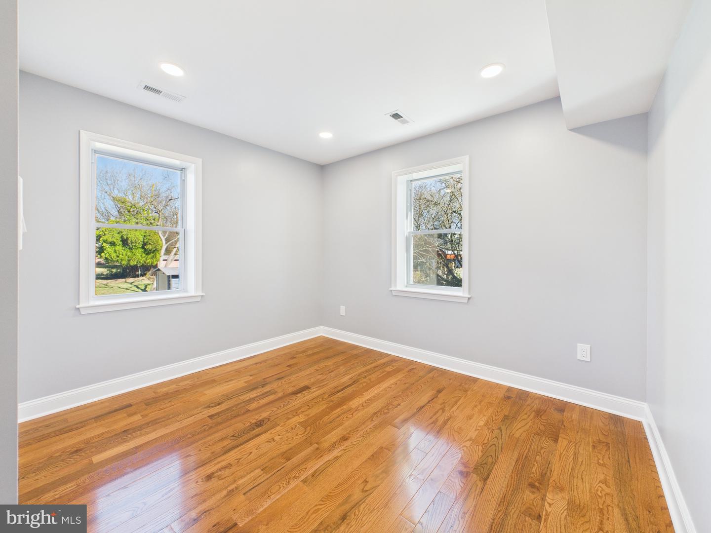 College Park, Maryland, 20740, United States, 7 Bedrooms Bedrooms, ,3 BathroomsBathrooms,Residential,Active,1992554