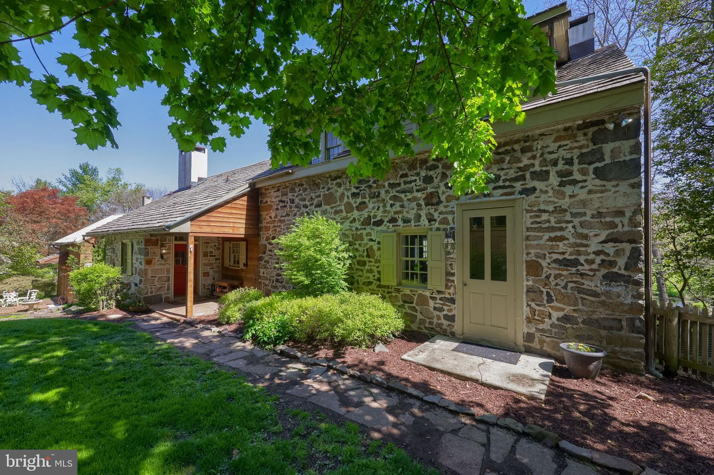 Reading, Pennsylvania, 19606, United States, 5 Bedrooms Bedrooms, ,4 BathroomsBathrooms,Residential,Active,2045028