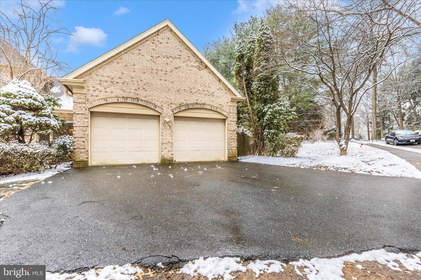 Potomac, Maryland, 20854, United States, 4 Bedrooms Bedrooms, ,5 BathroomsBathrooms,Residential,Active,2002617