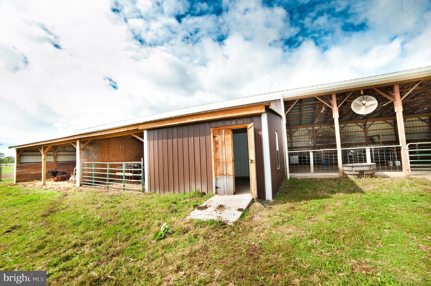 Martinsburg, West Virginia, 25404, United States, 5 Bedrooms Bedrooms, ,3 BathroomsBathrooms,Residential,Active,1936417