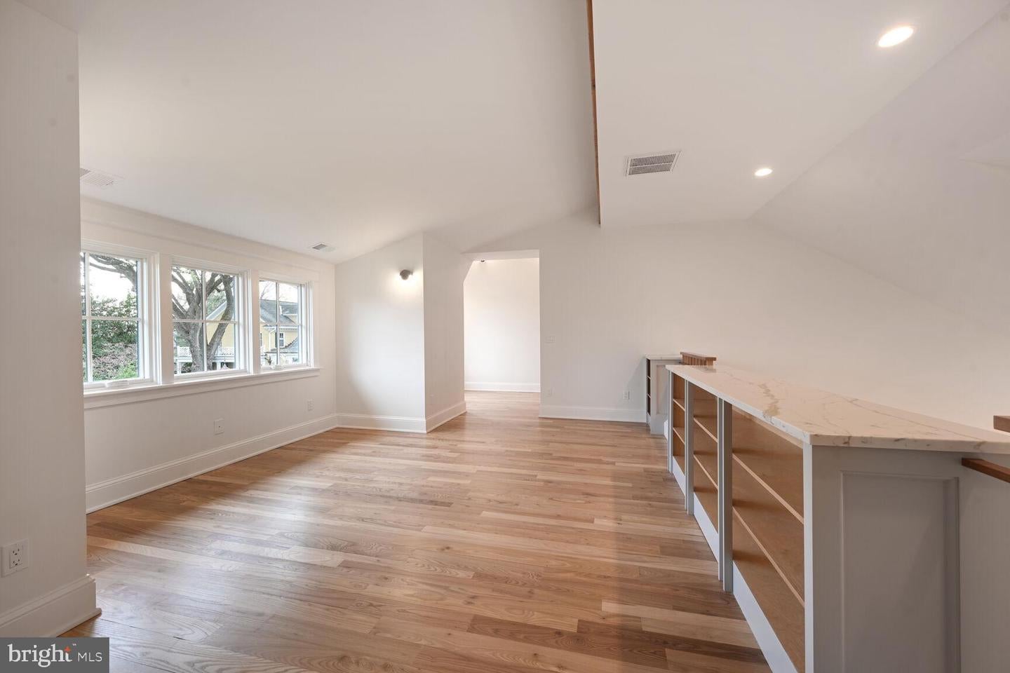 Alexandria, Virginia, 22301, United States, 6 Bedrooms Bedrooms, ,6 BathroomsBathrooms,Residential,Active,1825083