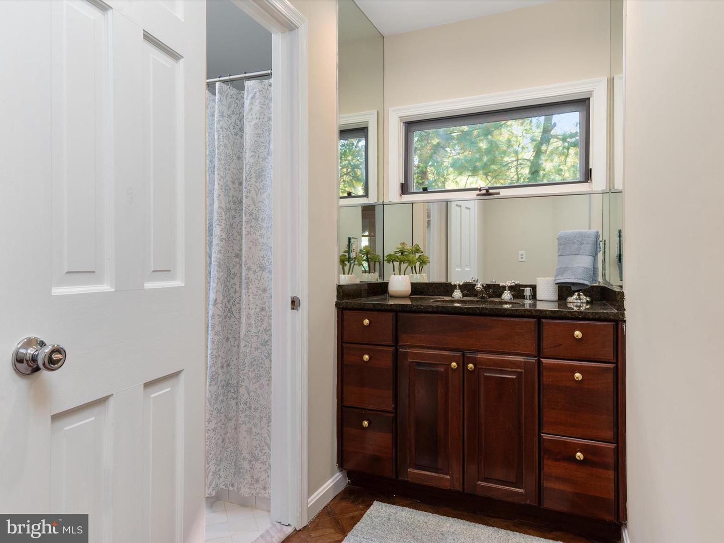 Edgewater, Maryland, 21037, United States, 3 Bedrooms Bedrooms, ,4 BathroomsBathrooms,Residential,Active,1965993