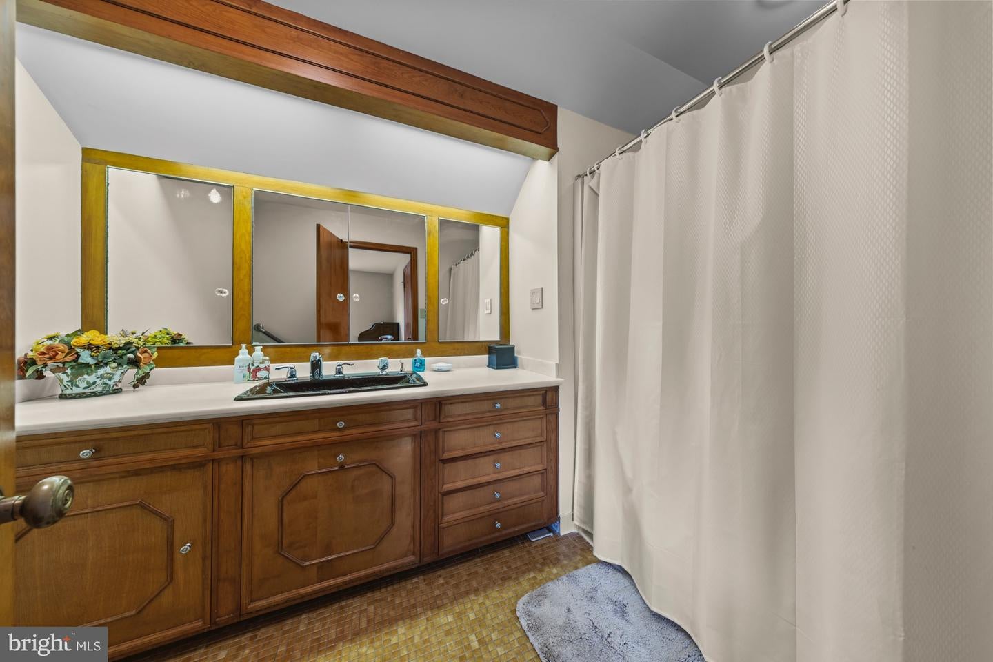 Hammonton, New Jersey, 08037, United States, 5 Bedrooms Bedrooms, ,6 BathroomsBathrooms,Residential,Active,1954441