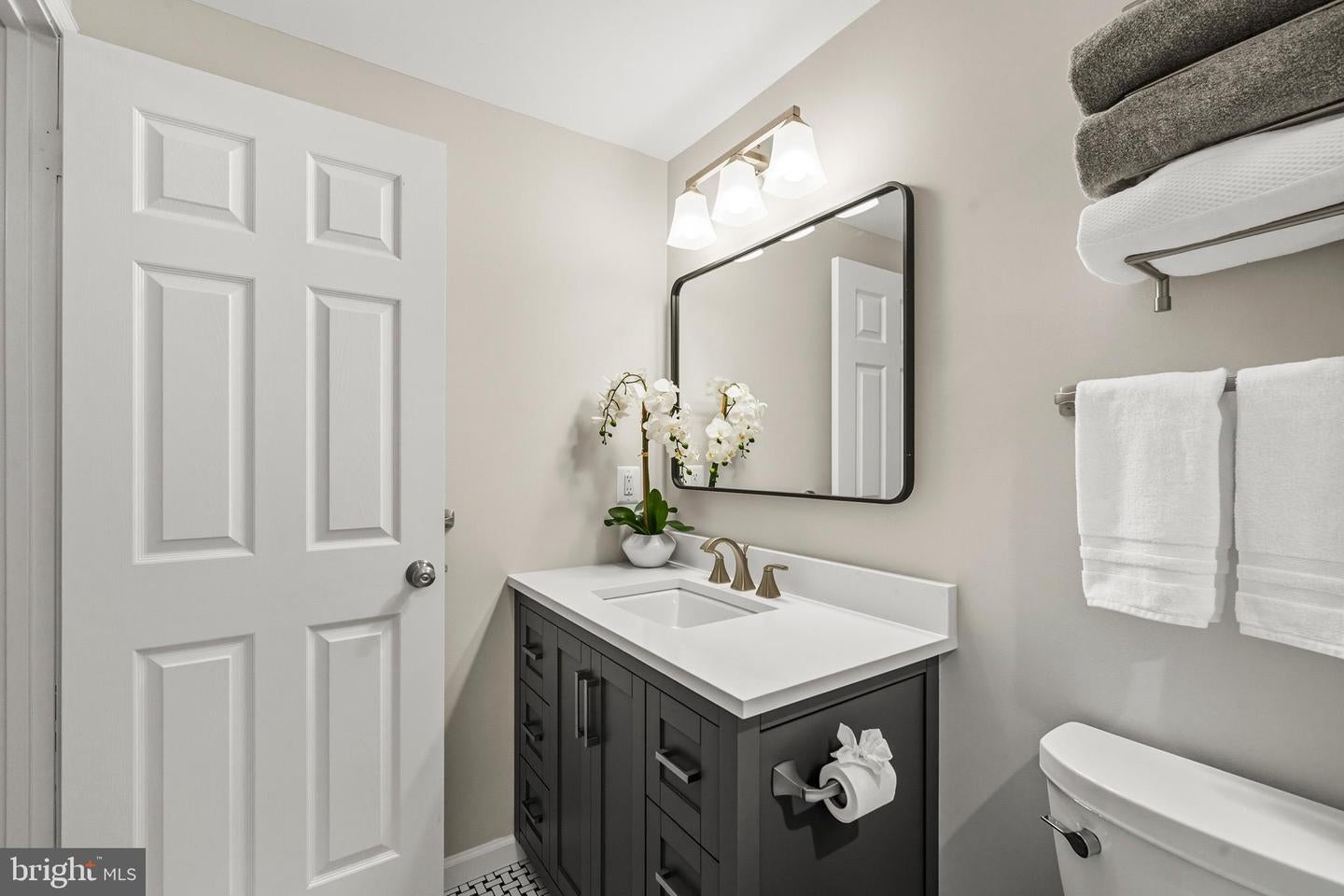 Herndon, Virginia, 20171, United States, 4 Bedrooms Bedrooms, ,4 BathroomsBathrooms,Residential,Active,1944069