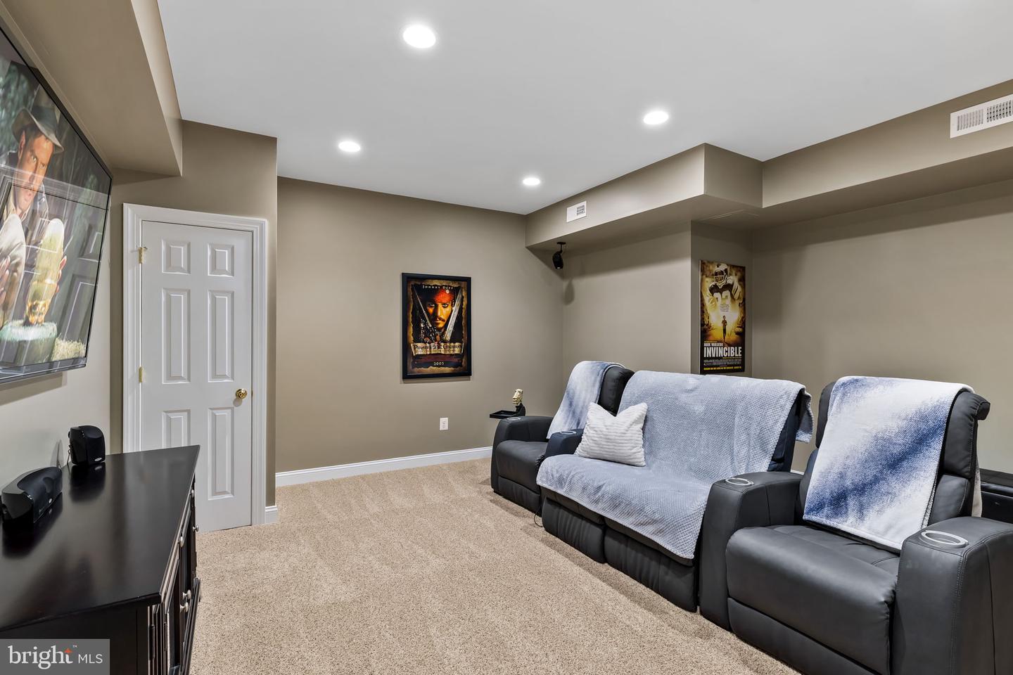 Ellicott City, Maryland, 21042, United States, 5 Bedrooms Bedrooms, ,5 BathroomsBathrooms,Residential,Active,2044187