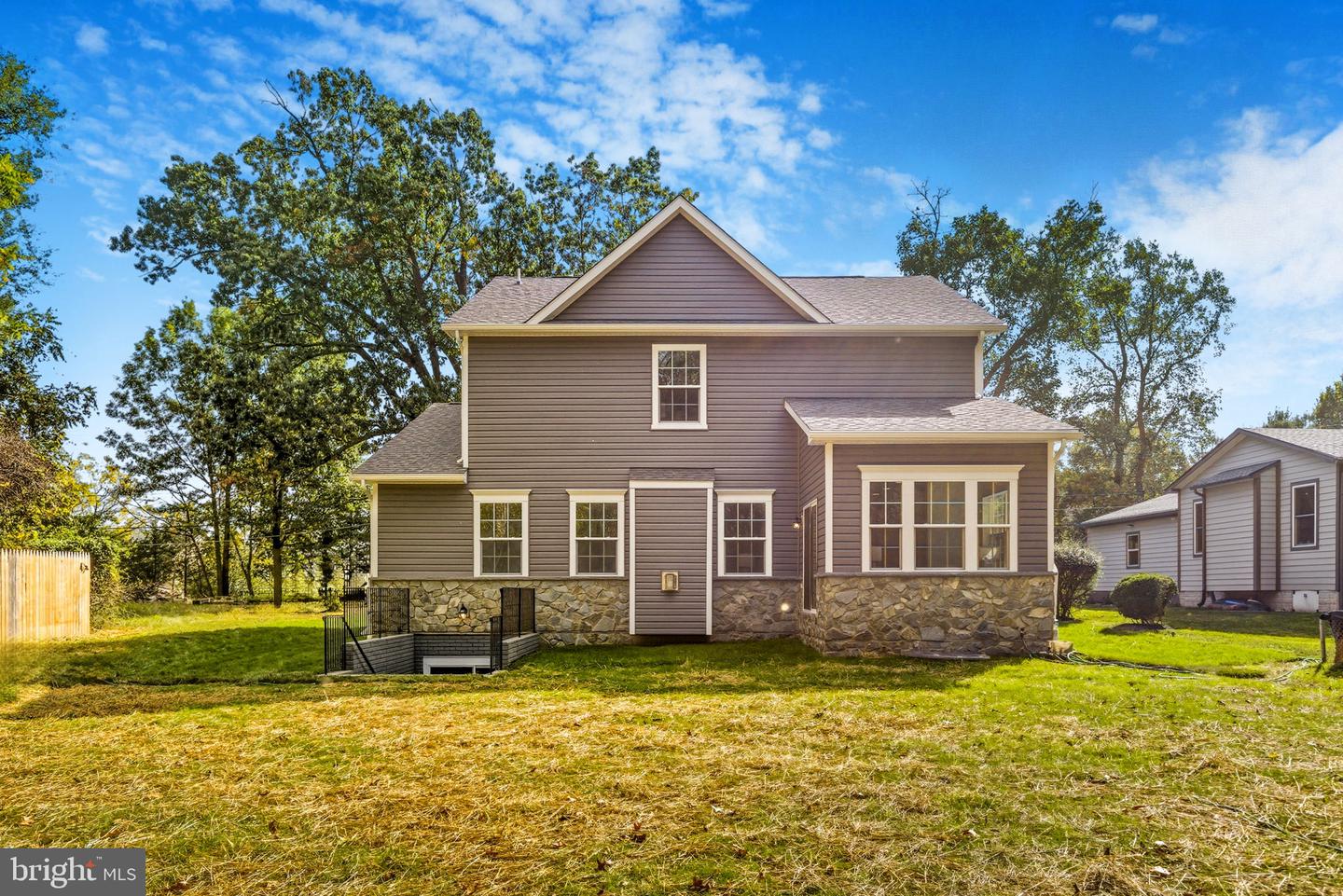 Washington Grove, Maryland, 20880, United States, 4 Bedrooms Bedrooms, ,4 BathroomsBathrooms,Residential,Active,1967308