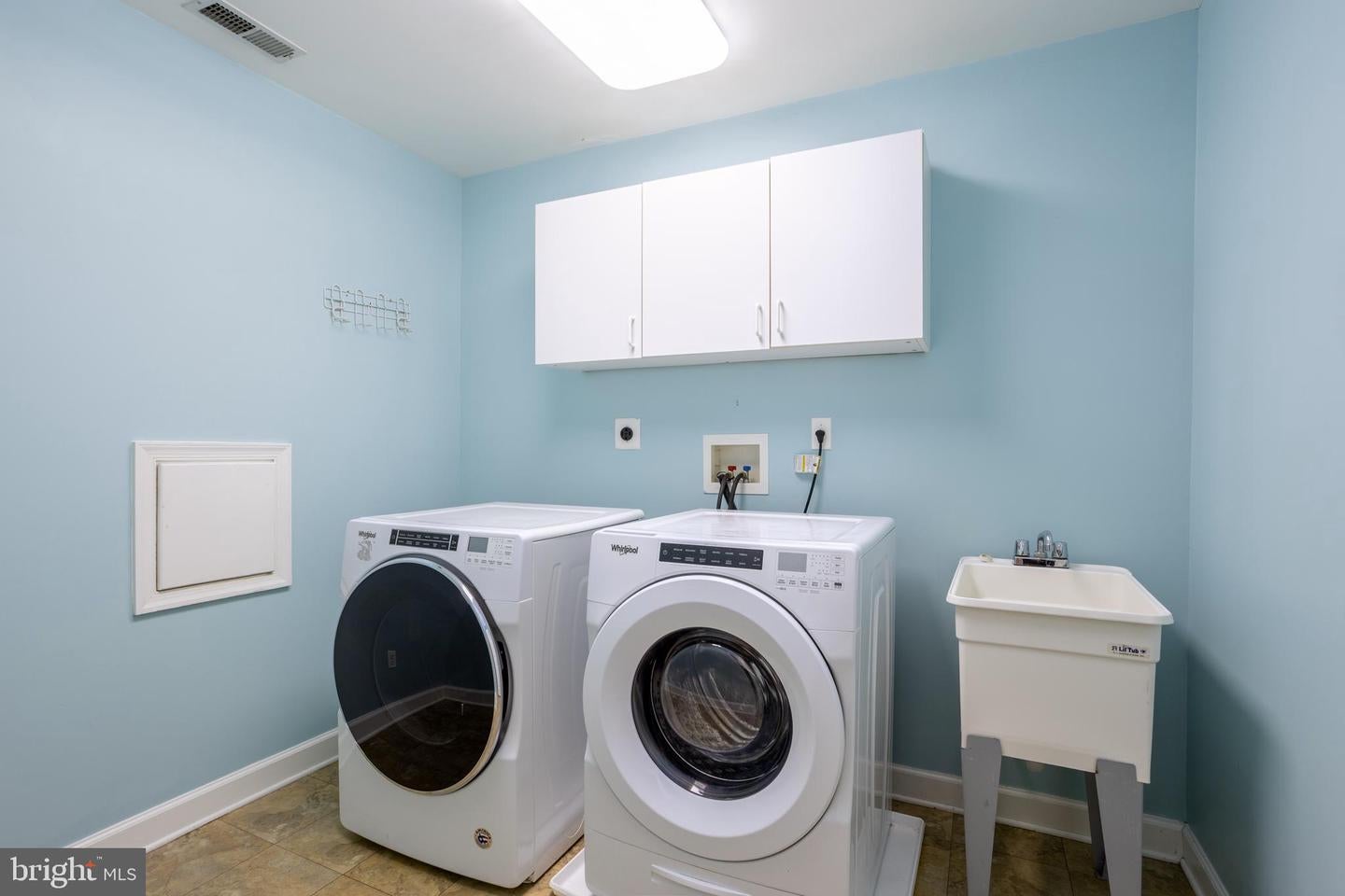 Baltimore, Maryland, 21215, United States, 6 Bedrooms Bedrooms, ,6 BathroomsBathrooms,Residential,Active,1985862