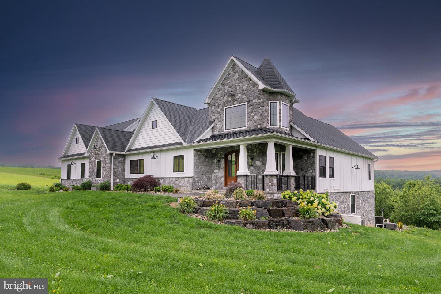 Kutztown, Pennsylvania, 19530, United States, 6 Bedrooms Bedrooms, ,5 BathroomsBathrooms,Residential,Active,1968418