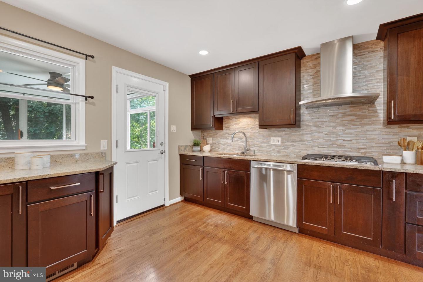 Falls Church, Virginia, 22043, United States, 4 Bedrooms Bedrooms, ,3 BathroomsBathrooms,Residential,Active,2045048
