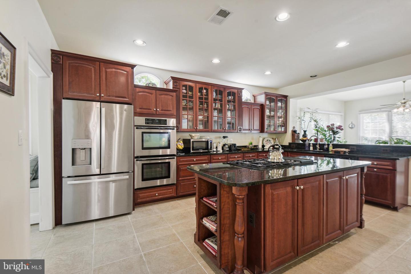 Woodbridge, Virginia, 22192, United States, 5 Bedrooms Bedrooms, ,5 BathroomsBathrooms,Residential,Active,2045542