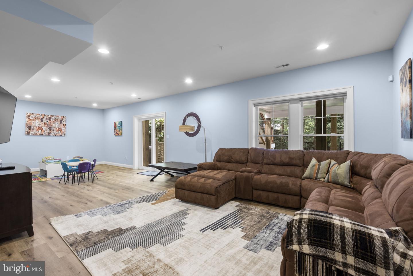 Bethesda, Maryland, 20814, United States, 5 Bedrooms Bedrooms, ,5 BathroomsBathrooms,Residential,Active,2045382