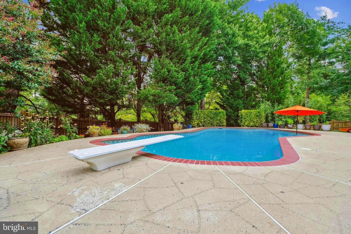 Centreville, Virginia, 20121, United States, 4 Bedrooms Bedrooms, ,5 BathroomsBathrooms,Residential,Active,1914622