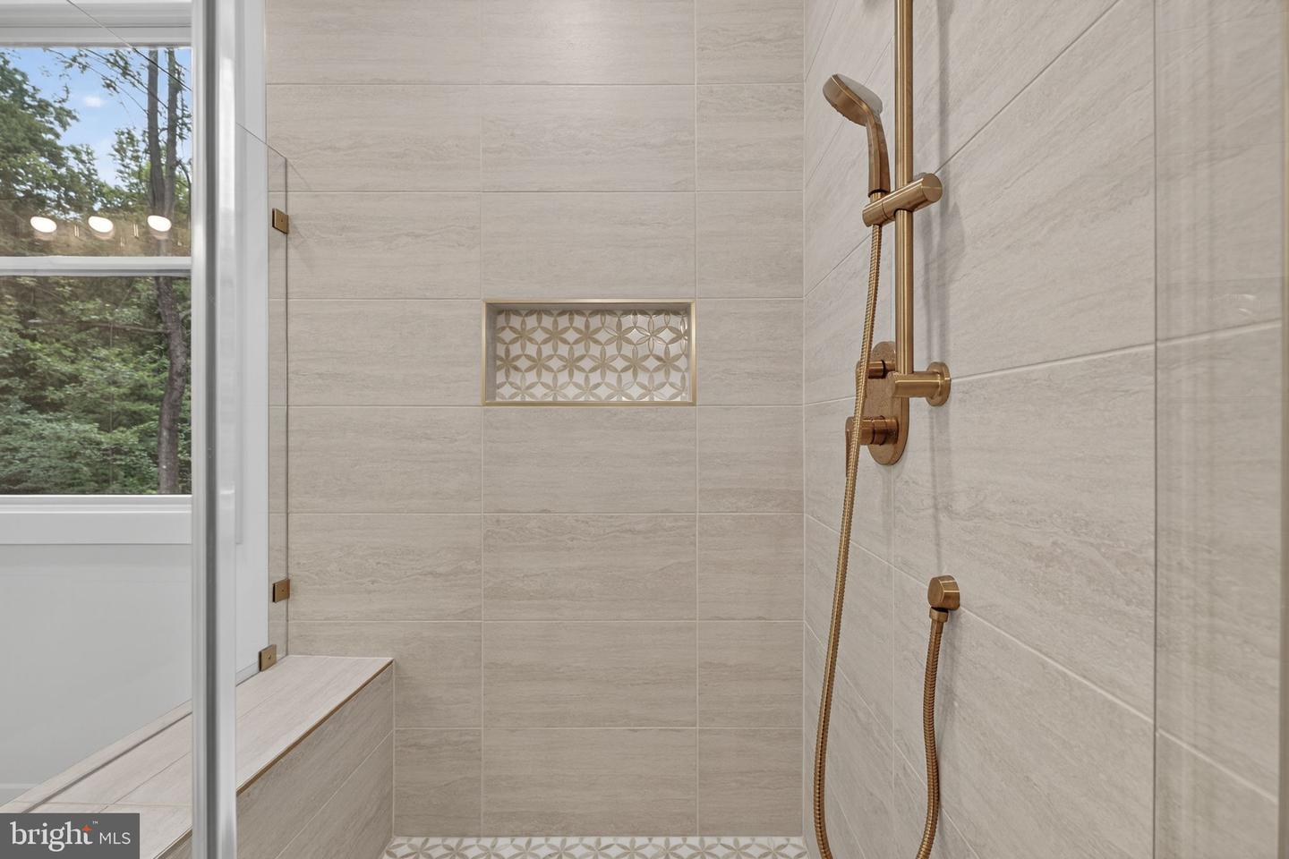 Warrenton, Virginia, 20187, United States, 3 Bedrooms Bedrooms, ,4 BathroomsBathrooms,Residential,Active,1963257