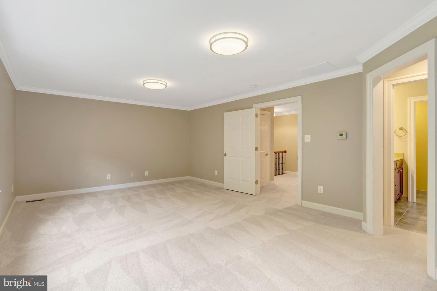 Fairfax, Virginia, 22030, United States, 4 Bedrooms Bedrooms, ,3 BathroomsBathrooms,Residential,Active,2045005