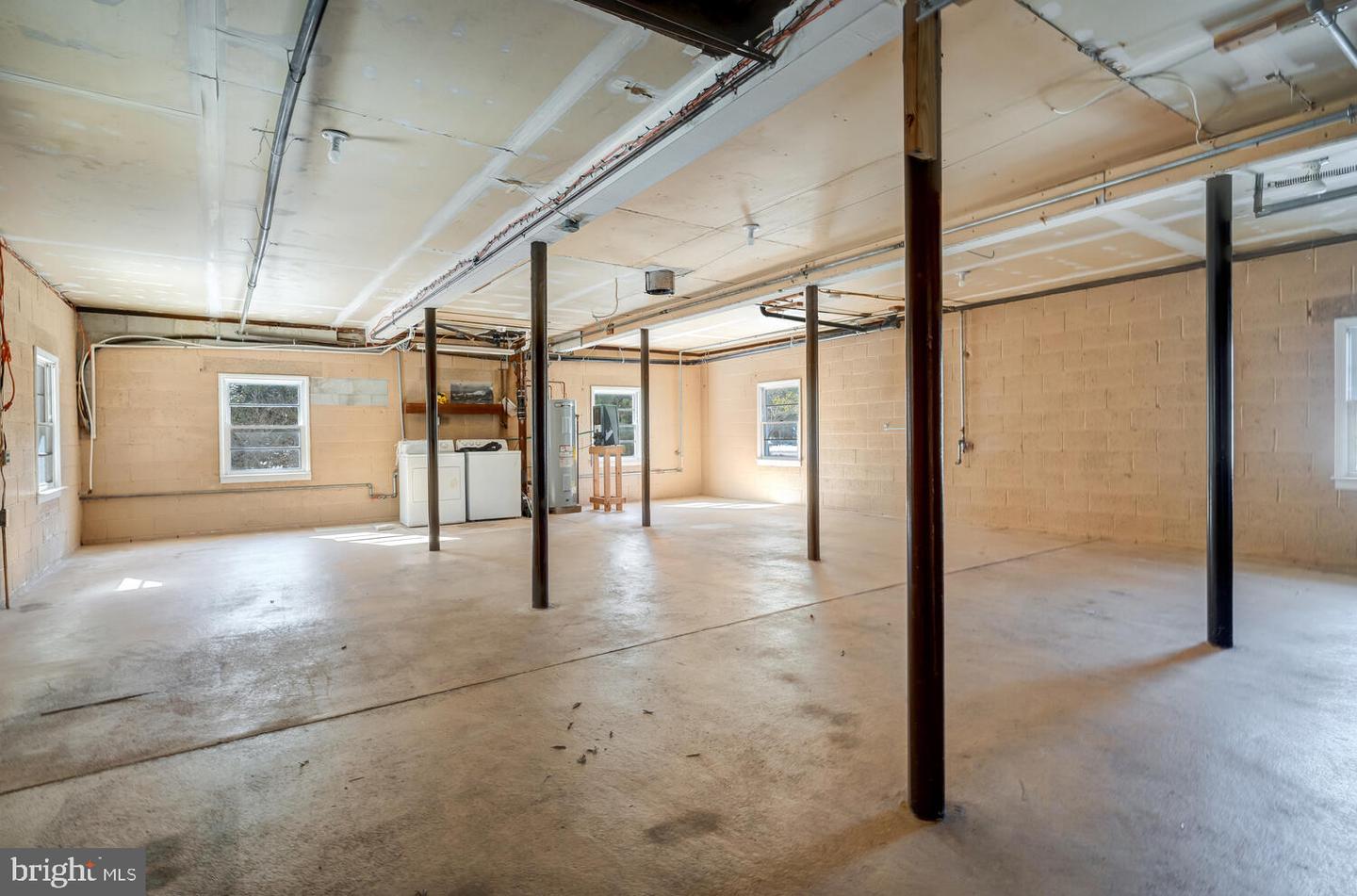 Barnegat Light, New Jersey, 08006, United States, 3 Bedrooms Bedrooms, ,2 BathroomsBathrooms,Residential,Active,2016106