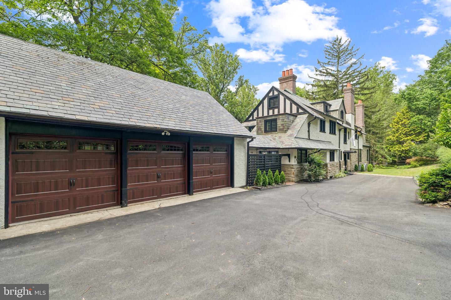 Wayne, Pennsylvania, 19087, United States, 4 Bedrooms Bedrooms, ,5 BathroomsBathrooms,Residential,Active,2003551