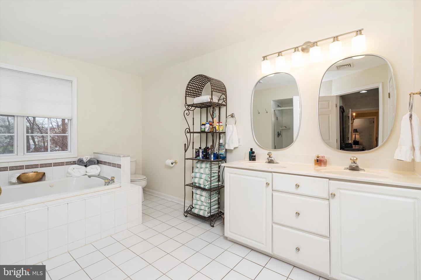 Robbinsville, New Jersey, 08691, United States, 5 Bedrooms Bedrooms, ,4 BathroomsBathrooms,Residential,Active,1920249