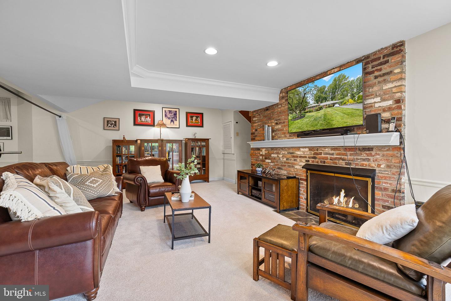 Falls Church, Virginia, 22041, United States, ,3 BathroomsBathrooms,Residential,Active,1843858
