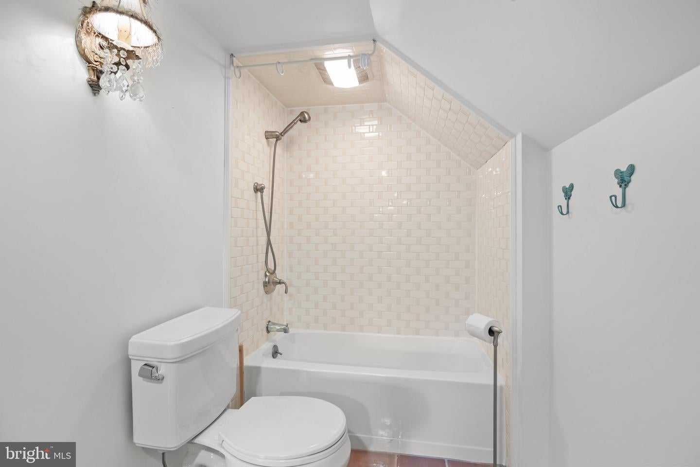 Newtown, Pennsylvania, 18940, United States, 4 Bedrooms Bedrooms, ,4 BathroomsBathrooms,Residential,Contingent,2006776