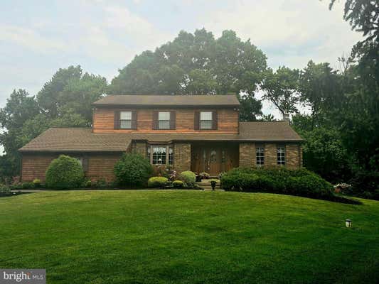 11 WAYNE DR E, COLUMBUS, NJ 08022 - Image 1