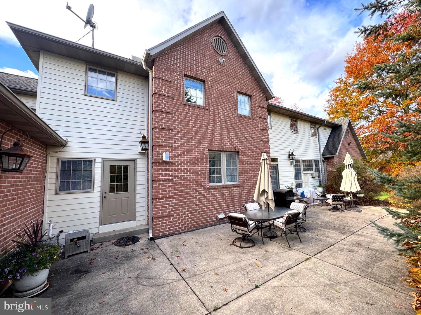 State College, Pennsylvania, 16801, United States, 4 Bedrooms Bedrooms, ,4 BathroomsBathrooms,Residential,Active,1988791