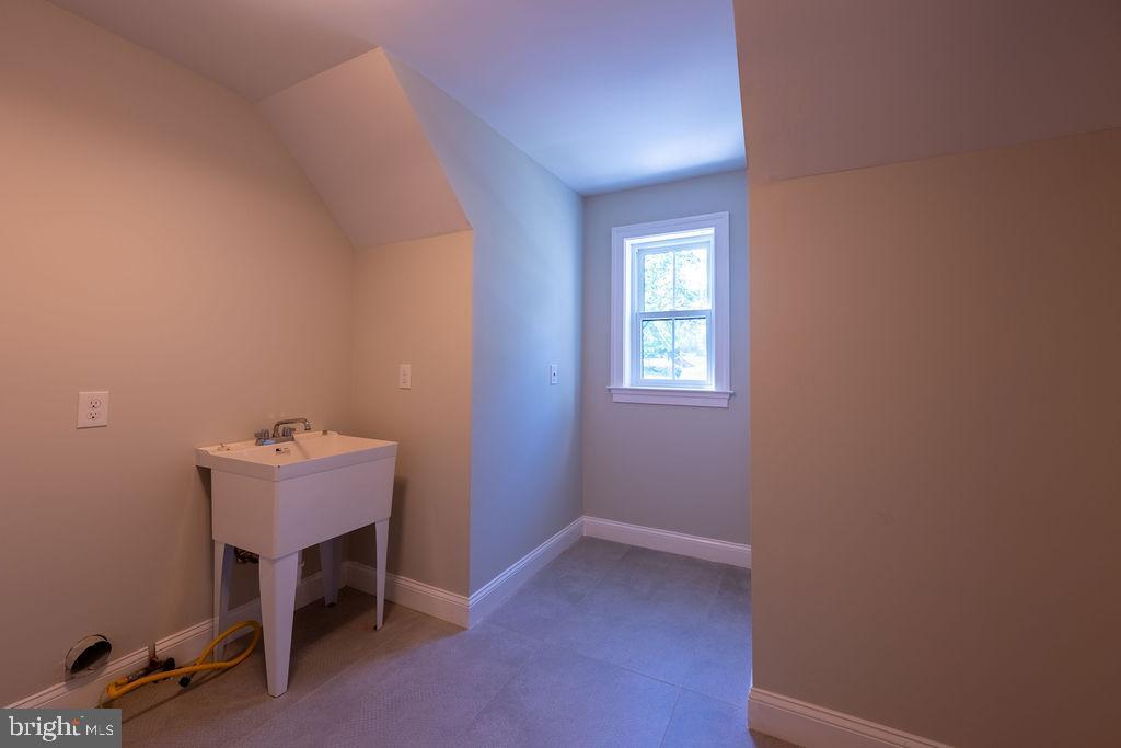 Haddonfield, New Jersey, 08033, United States, 4 Bedrooms Bedrooms, ,4 BathroomsBathrooms,Residential,Active,1886827