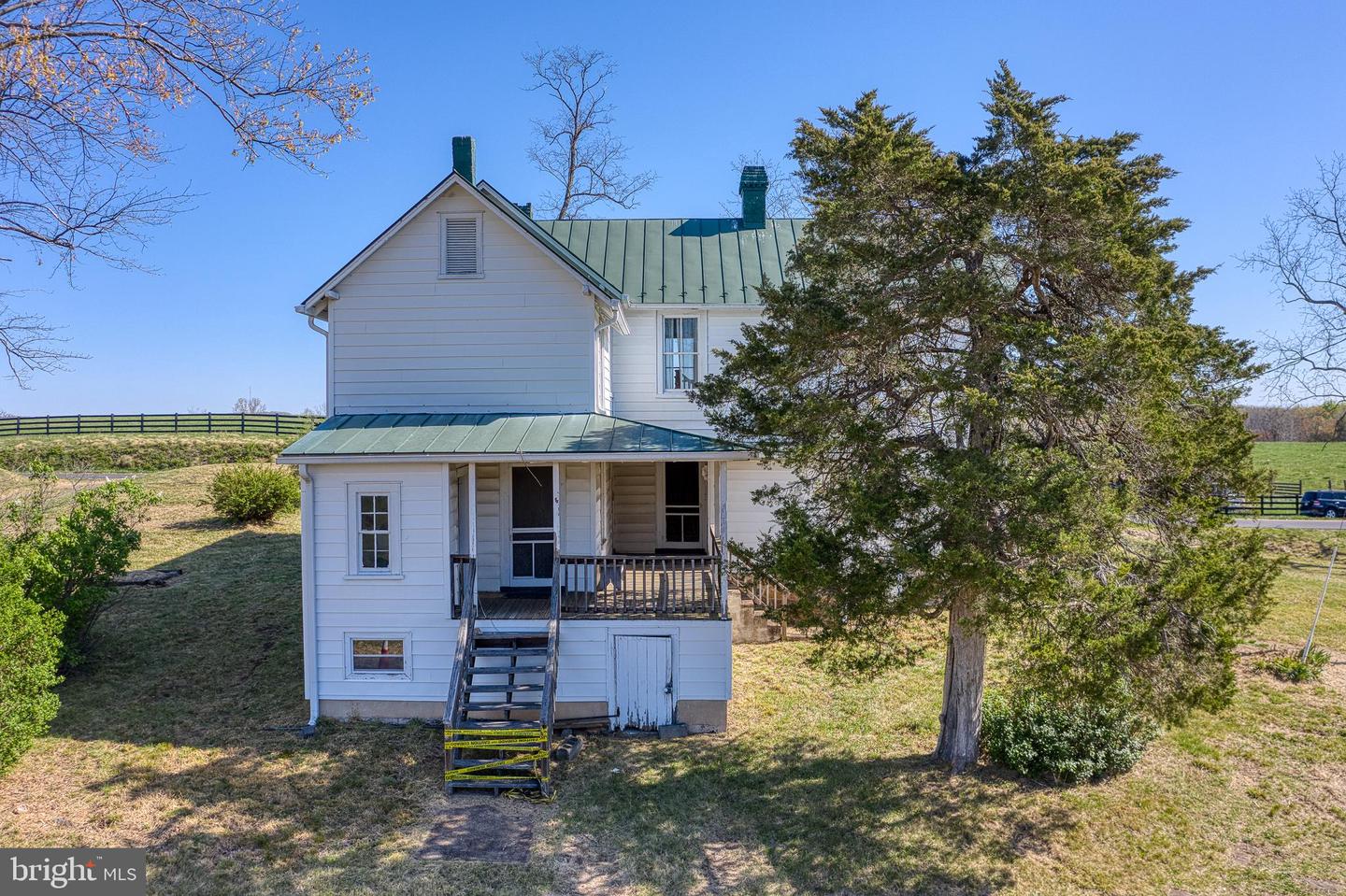 Culpeper, Virginia, 22701, United States, 4 Bedrooms Bedrooms, ,1 BathroomBathrooms,Residential,Active,1799358