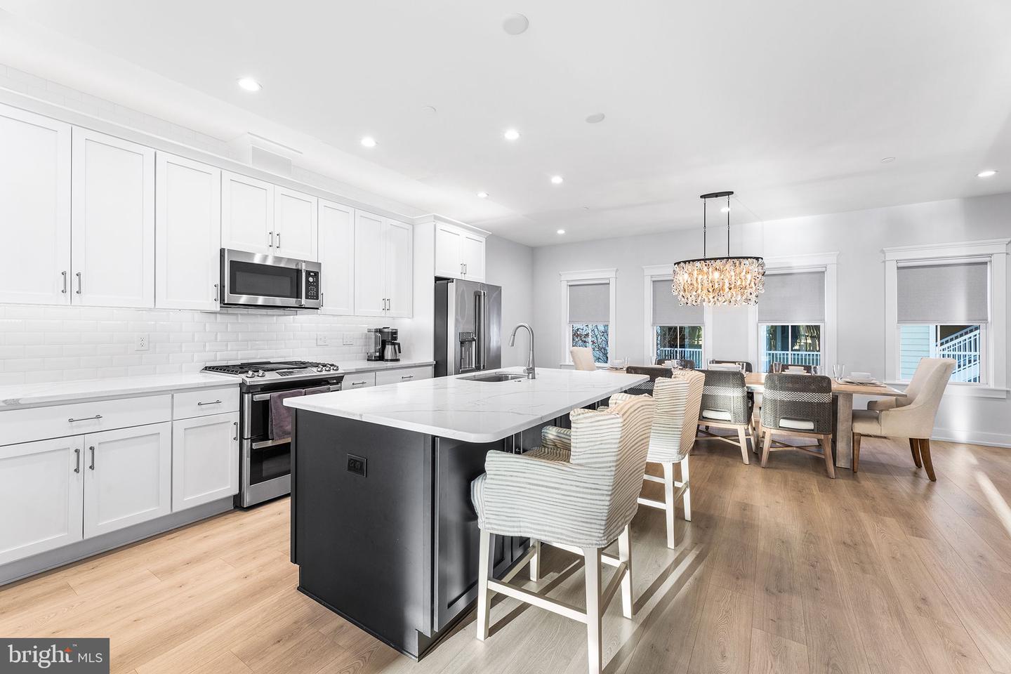 Ocean City, Maryland, 21842, United States, 4 Bedrooms Bedrooms, ,6 BathroomsBathrooms,Residential,Active,1972177