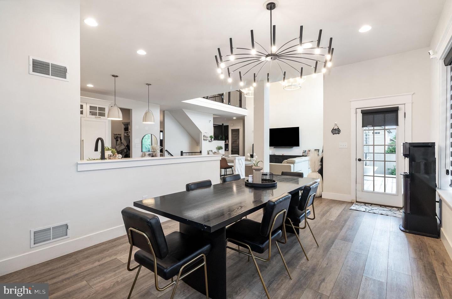 Mechanicsburg, Pennsylvania, 17050, United States, 5 Bedrooms Bedrooms, ,6 BathroomsBathrooms,Residential,Active,1905048
