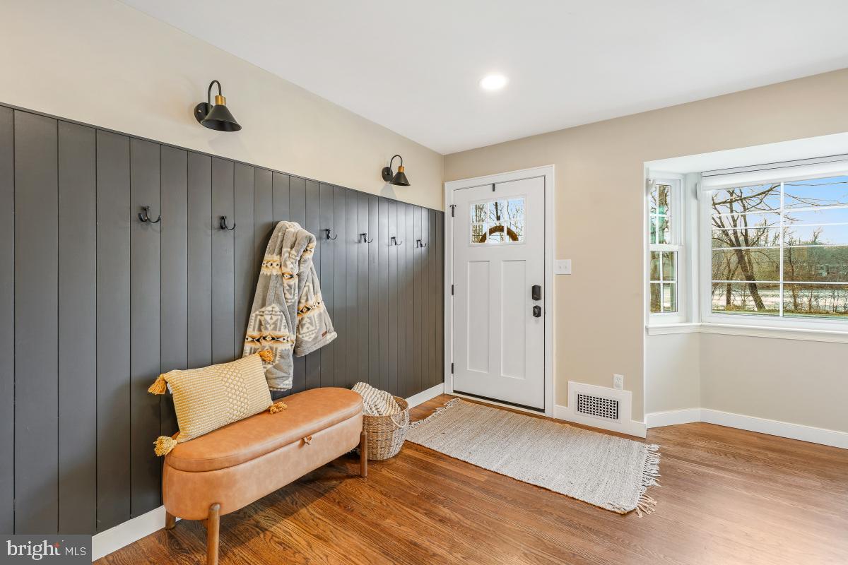 Alexandria, Virginia, 22308, United States, 3 Bedrooms Bedrooms, ,3 BathroomsBathrooms,Residential,Active,2006768